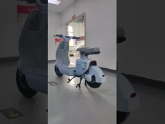 تباع الدراجات الكهربائية والدراجات النارية بشكل جيد في فيتنام