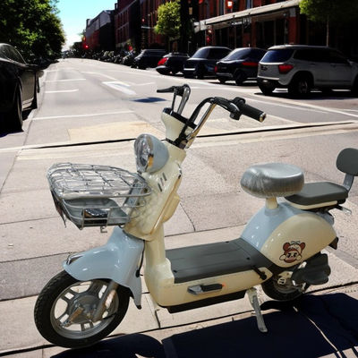 BEST High Speed  Custom 200W 1000w Moto Bike Motorcycle CKD Cheap Price electric moped Electric Scooters motorcycles for adults